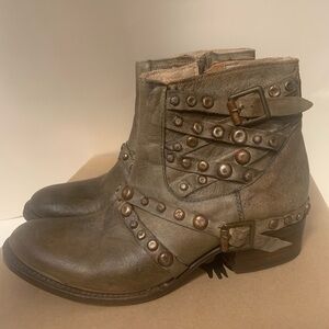 NIB Freebird by Steven Size 8 Halo boots